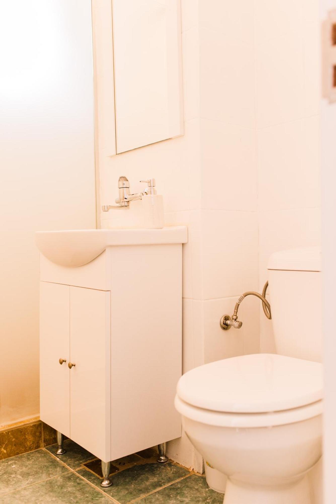 Riverside White Apartment Сату Маре Екстериор снимка